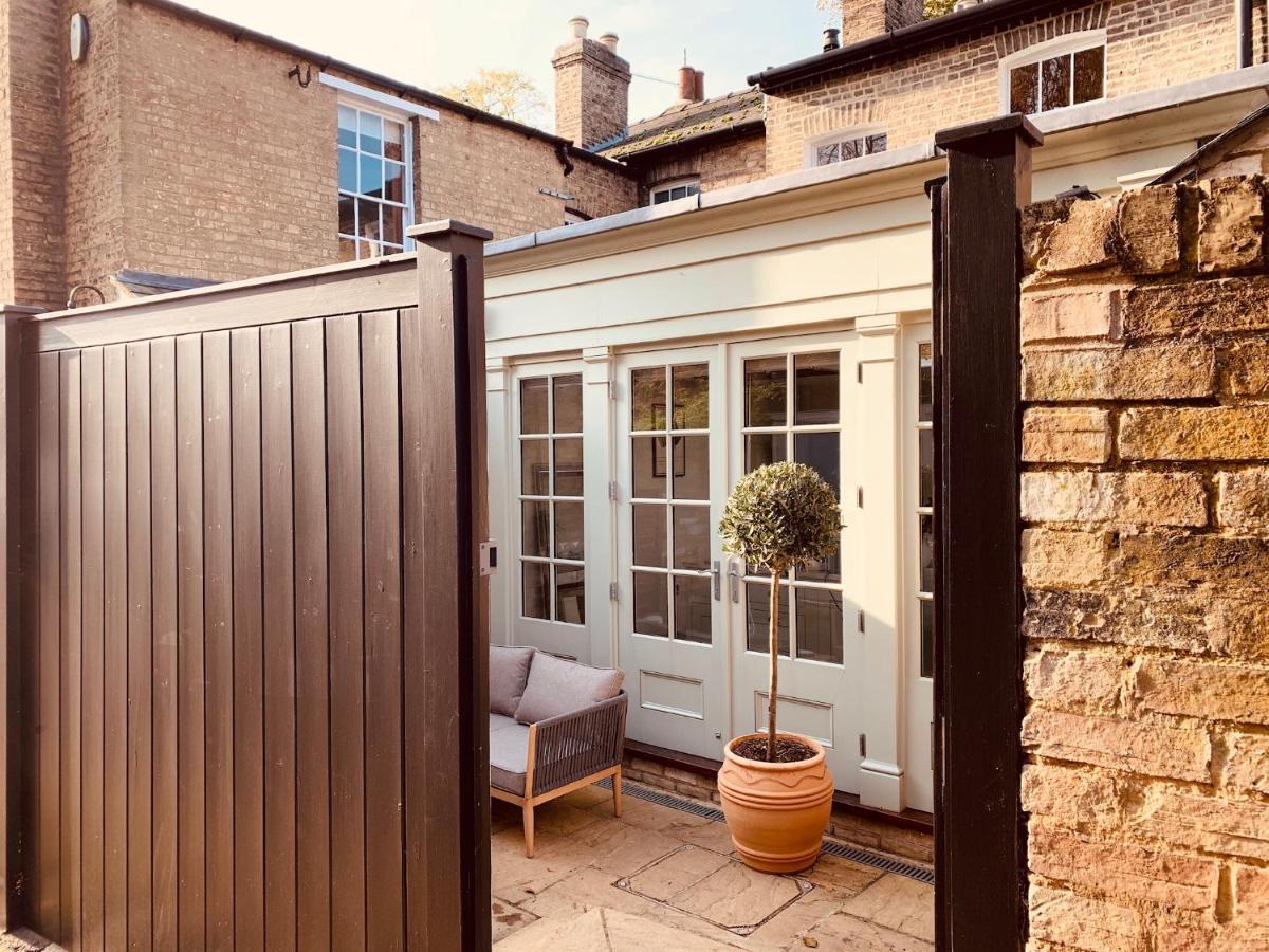 The Midsummer Common - Modern & Spacious 2bdr House With Garden *